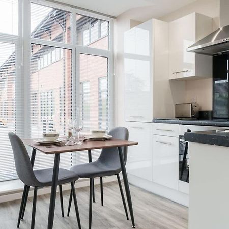 Bright 1 Bed Apartment Manchester - Sleeps 2 Exteriör bild