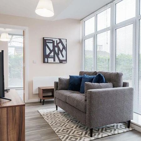 Bright 1 Bed Apartment Manchester - Sleeps 2 Exteriör bild