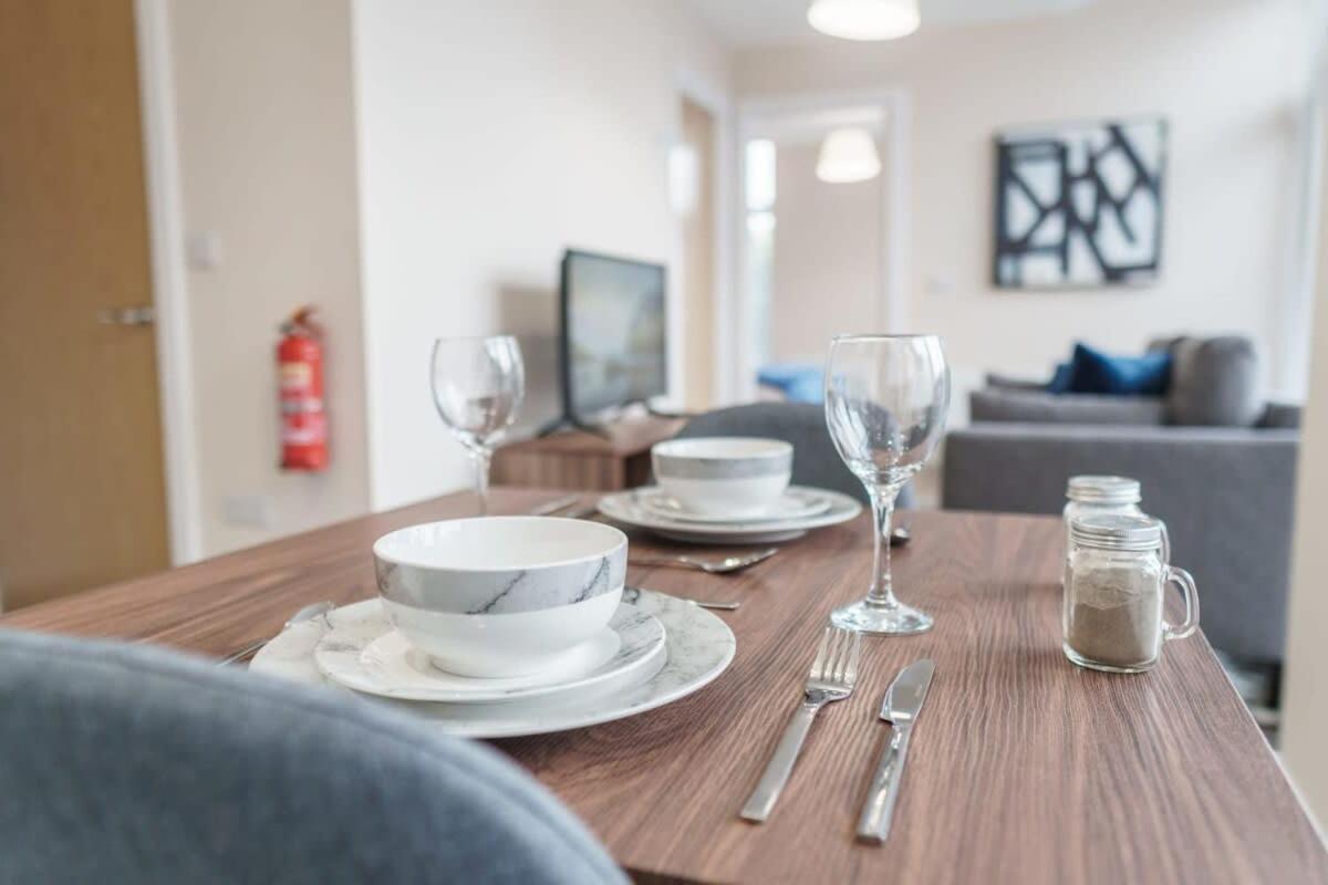 Bright 1 Bed Apartment Manchester - Sleeps 2 Exteriör bild